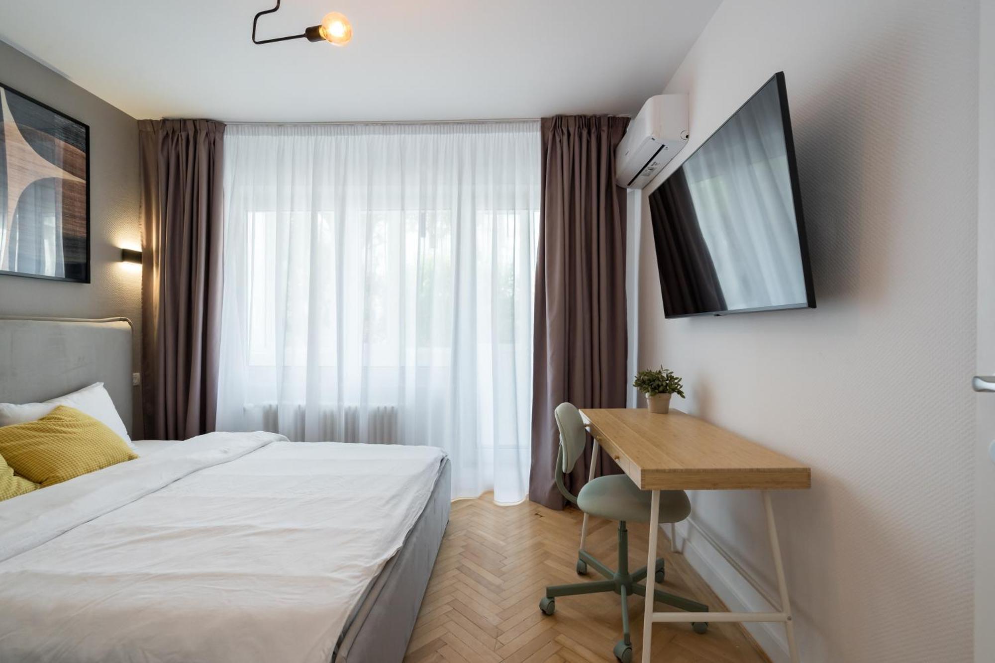 Majestic Downtown Apartament *